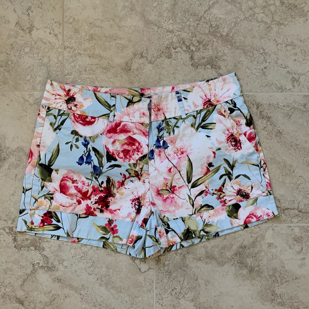 Floral 🌸 print shorts